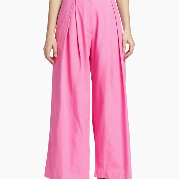 Farm Rio tailored pleat-front pants. - Picture 4 of 7